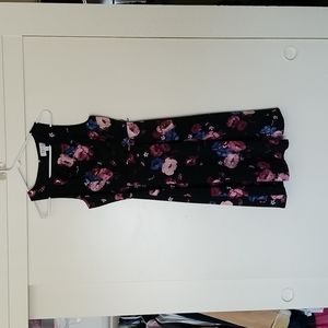 Women's Elle dress midi black with flowers size small